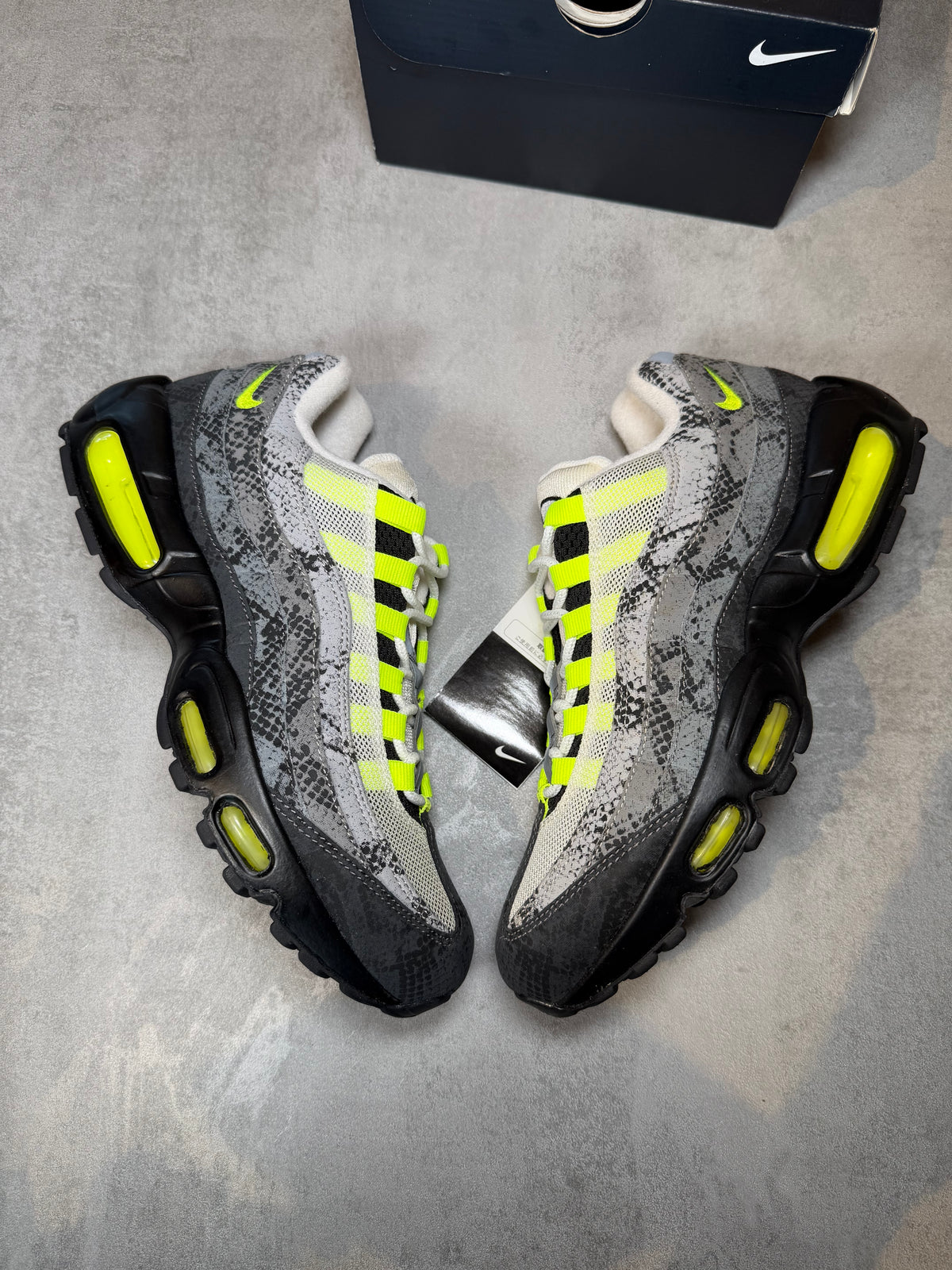Air Max 95 Neon Snakeskin ID UK 8