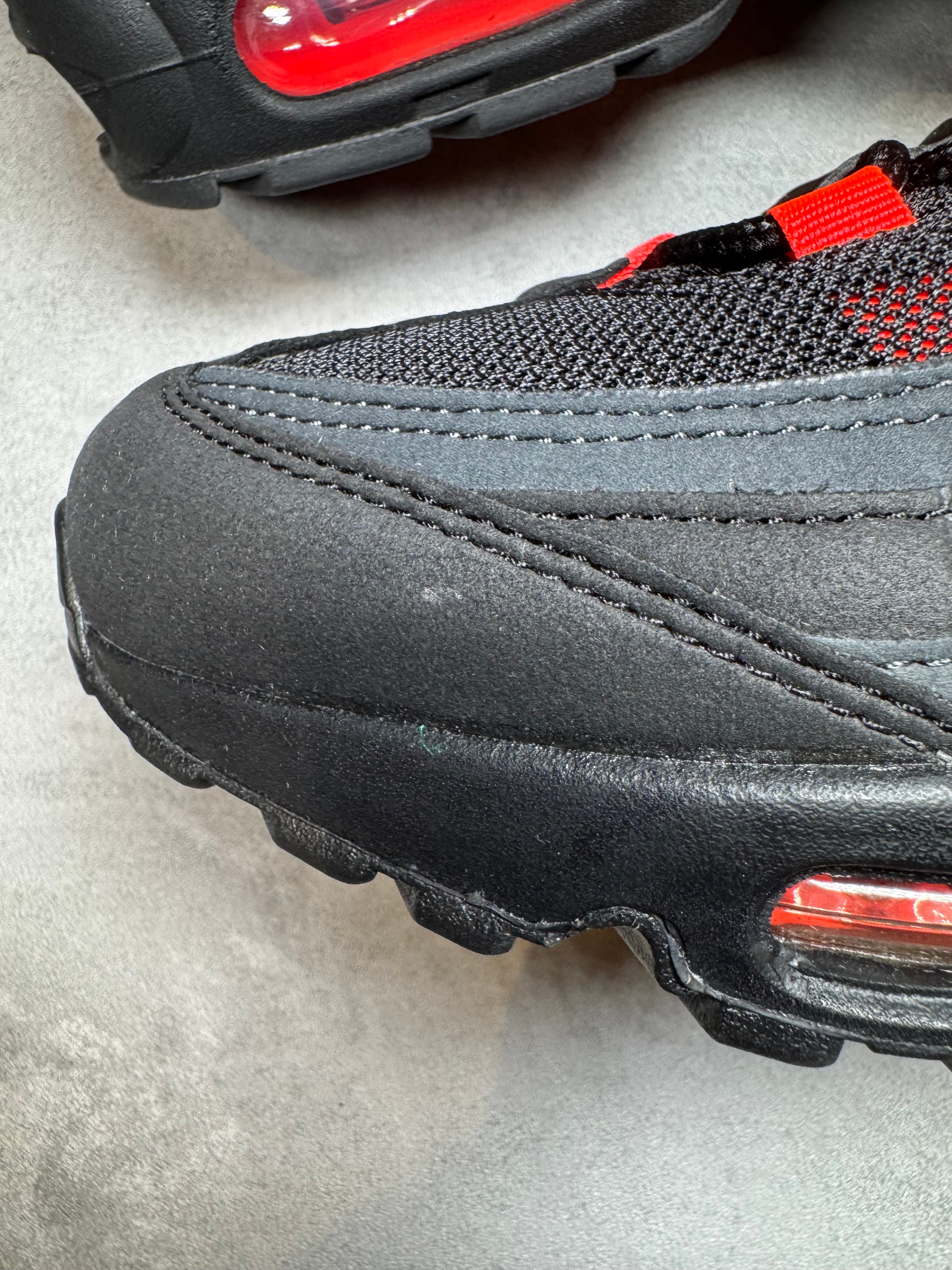 Nike Air Max 95 Laser Crimson UK 8.5