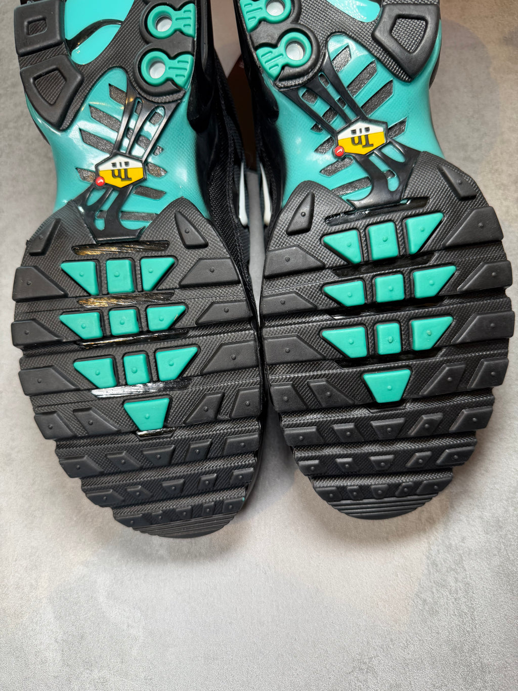 Air Max Plus TN Aqua Fade UK 10