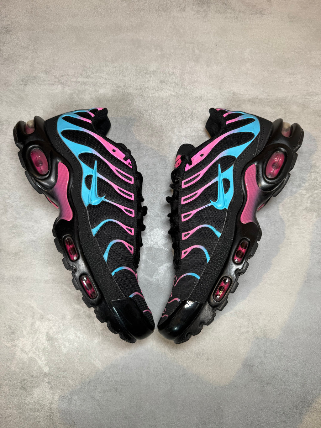 Nike Air Max Plus TN Miami Vice UK 8.5