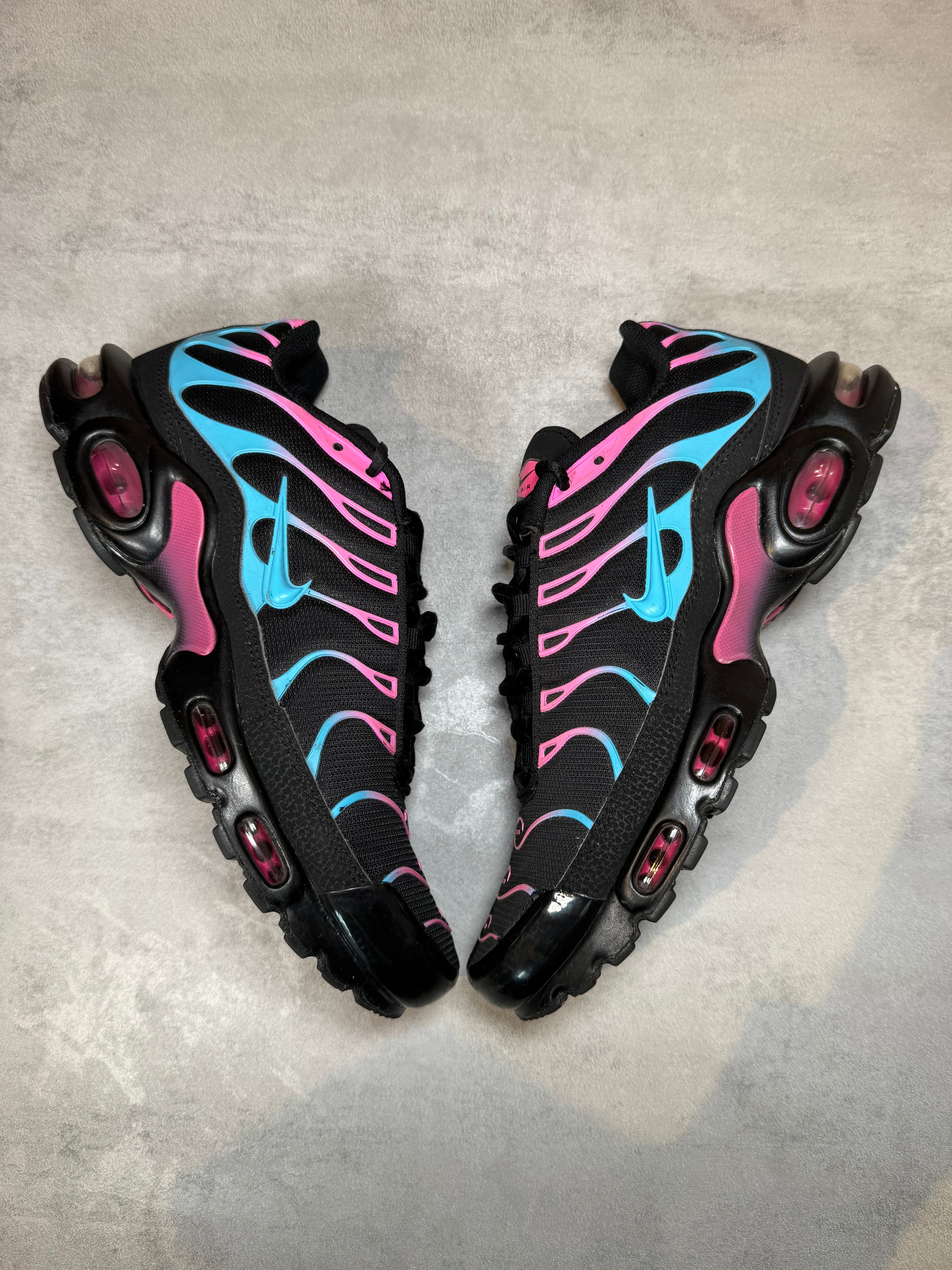 Nike Air Max Plus TN Miami Vice UK 8.5