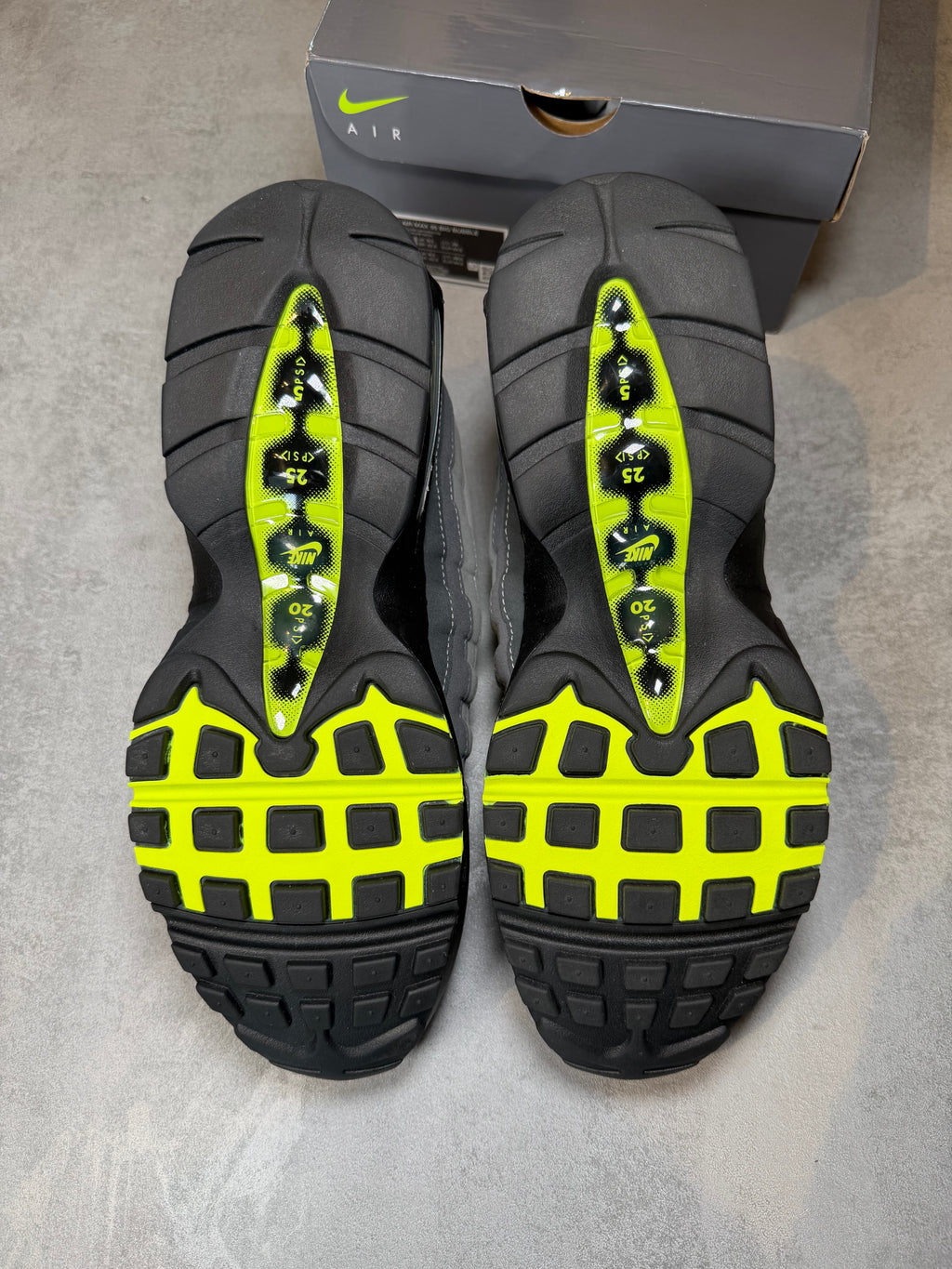 Air Max 95 Neon UK 9.5