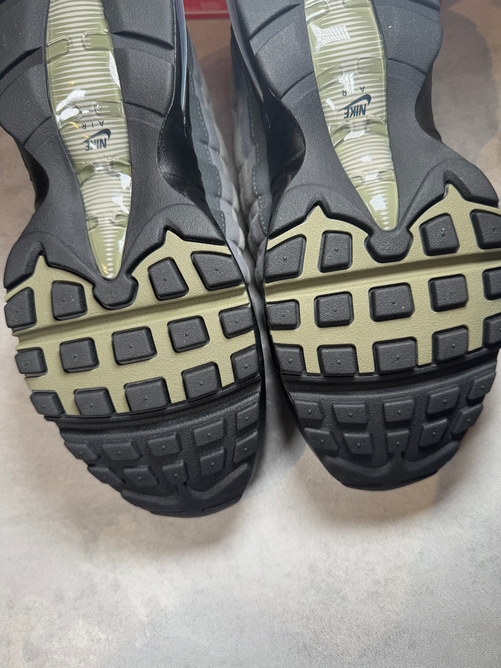 Air Max 95 Olive UK 9.5