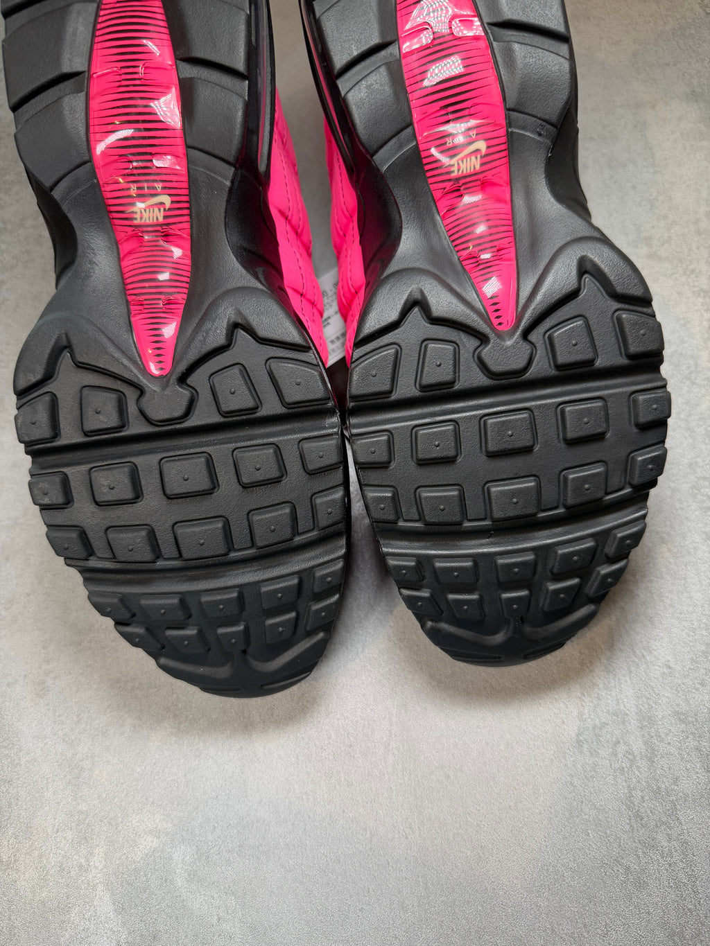 Air Max 95 Pink Blast UK 8