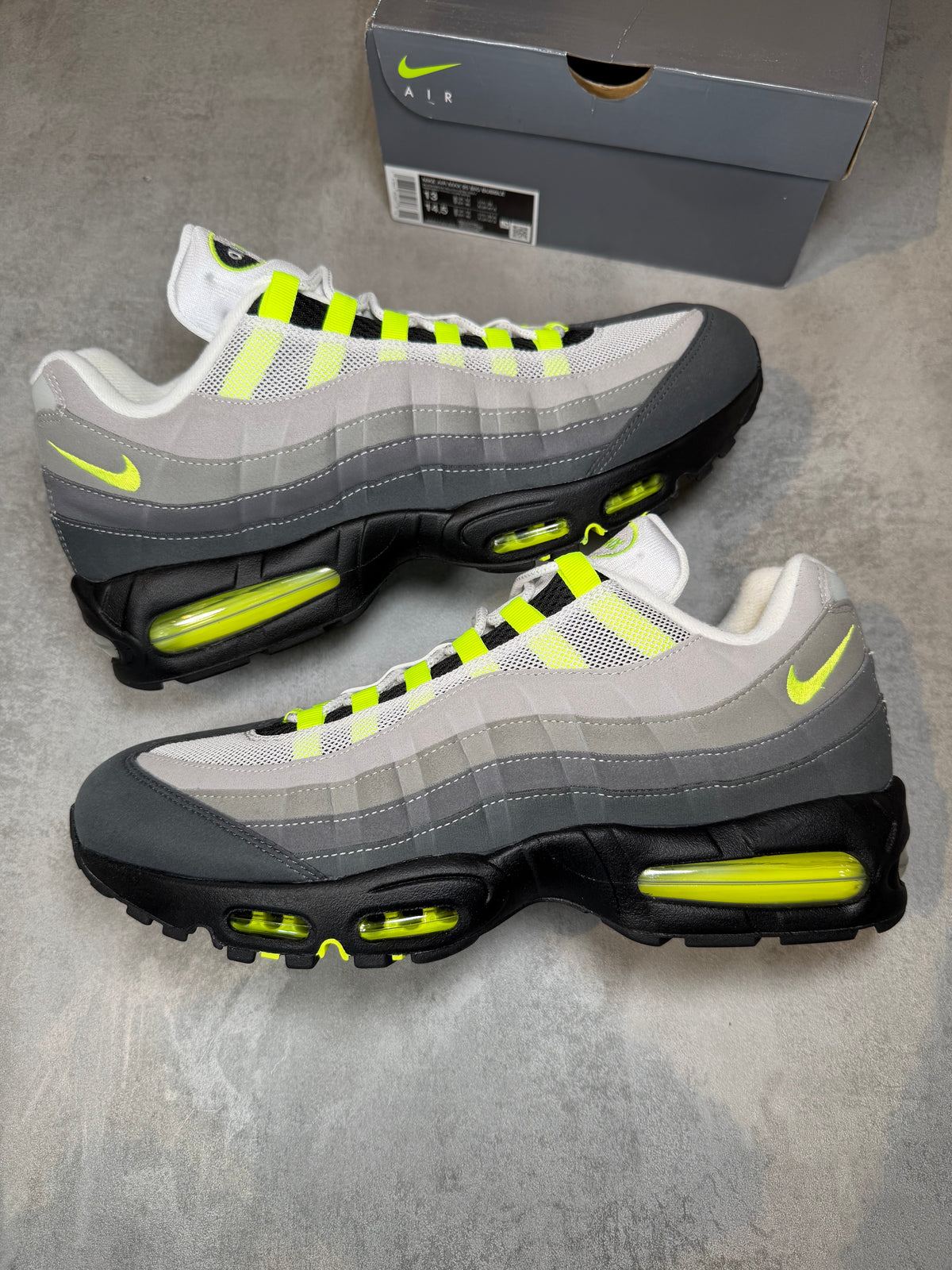 Air Max 95 Neon UK 12