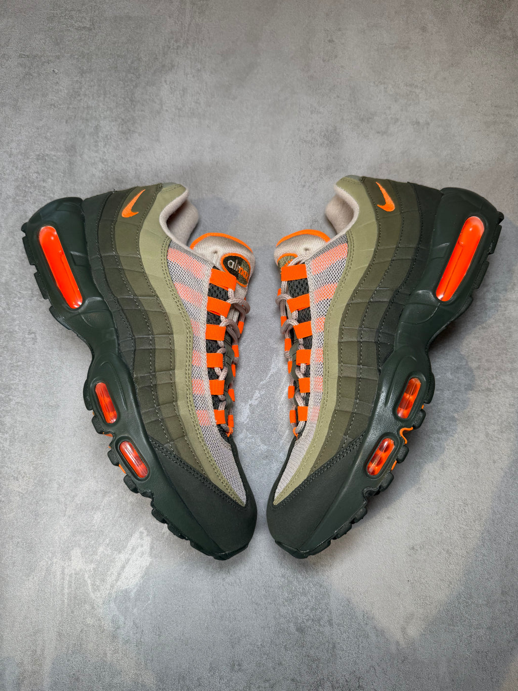 Air Max 95 Neutral Olive Total Orange UK 10