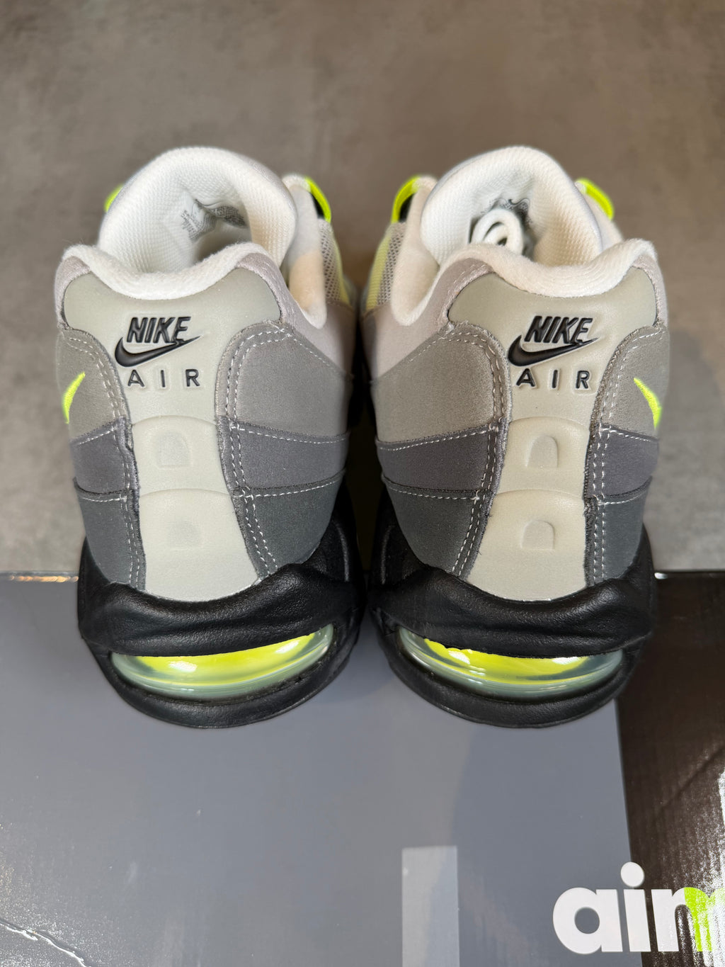 Air Max 95 Neon UK 12