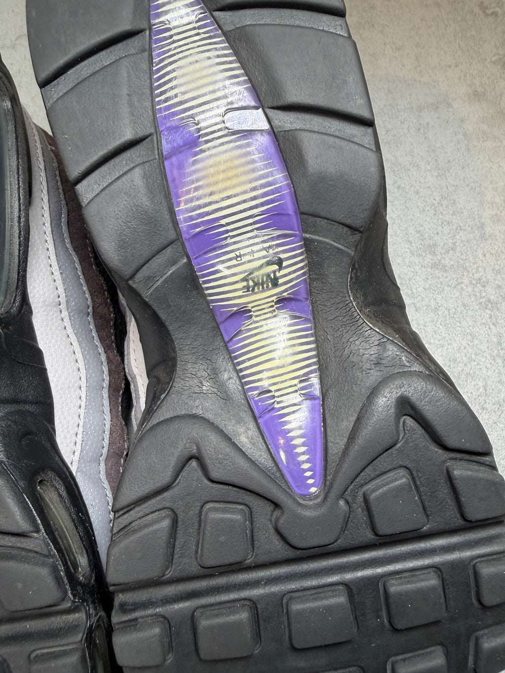 Air Max 95 Black Grape UK 7.5