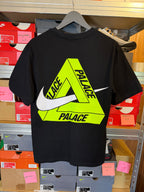 Palace x Nike Size S