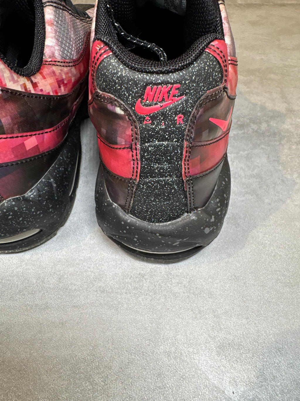 Air Max 95 Cherry Blossom UK 9